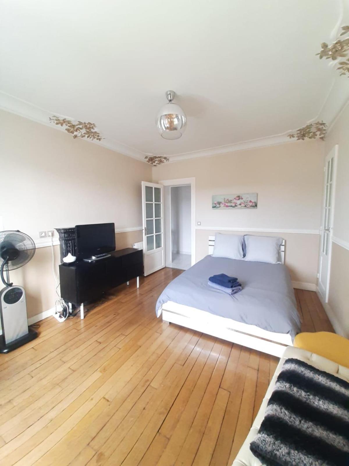 Appartement Lumineux A Arcueil-Cachan Extérieur photo